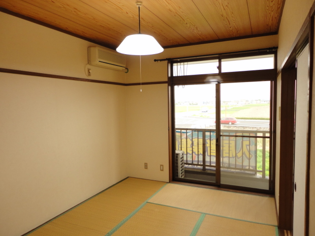 その他部屋・スペース　和室６帖にはエアコン付き