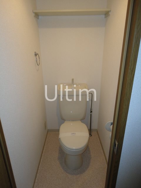 トイレ　別部屋のお写真です。ご参考までに！