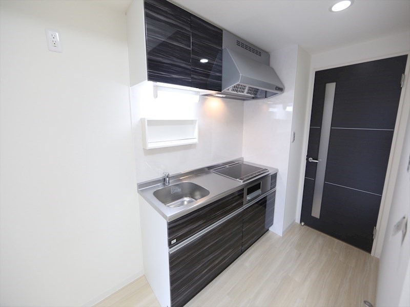 キッチン　システムキッチン（ＩＨ3口コンログリル付）