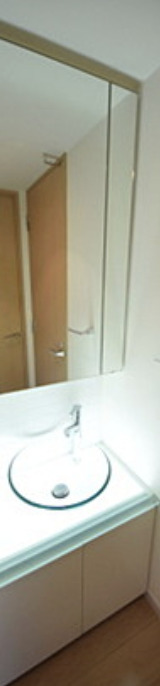 洗面設備　※別部屋の参考写真です。