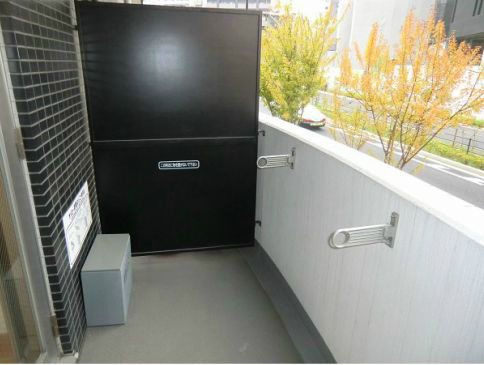 バルコニー　※別部屋の参考写真です。