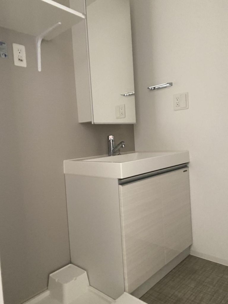 洗面設備　お問合せは(株)タウンハウジングレジデンス事業部　赤坂店・…
