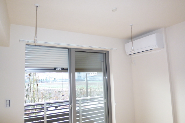 その他設備　★防犯シャッター　室内物干しフック★