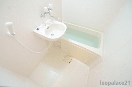 バス・シャワールーム　備品や設備仕様は号室等により異なります現地をご確認下さい。