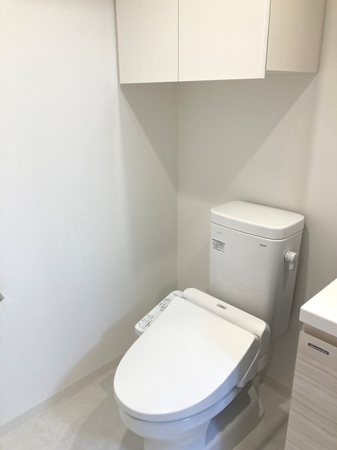 トイレ　※写真は同タイプ住戸です。