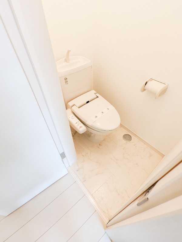 トイレ　図面と現状に相違がある場合には現状を優先