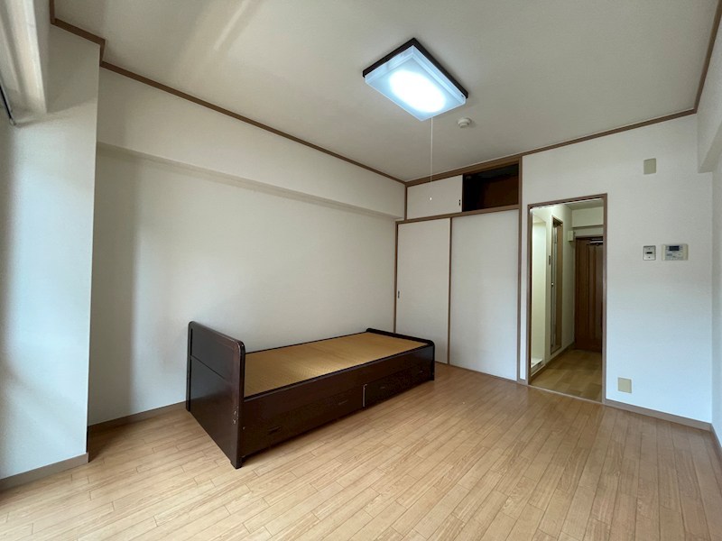 その他部屋・スペース　参考写真。ベッドは撤去予定です。