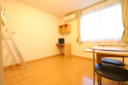 居室・リビング　（※１Ｆ限定）防犯ガラスにより女性でも安心の仕様