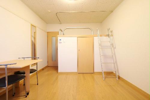 居室・リビング　当社人気のハイベッドタイプ!!!決め手はベッド下の収納