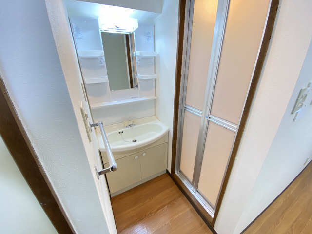 洗面設備　他号室のためイメージ写真。