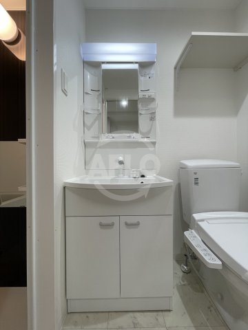 洗面設備　ＪＩＮＯ新町　独立洗面台