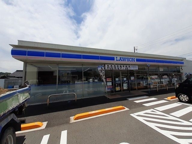 コンビニ　ローソン（コンビニ）まで400m