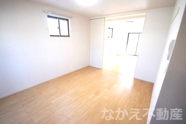 居室・リビング　ゆったり過ごせる居間です