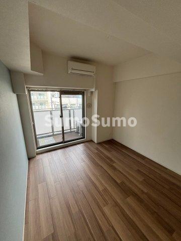 居室・リビング　居間です