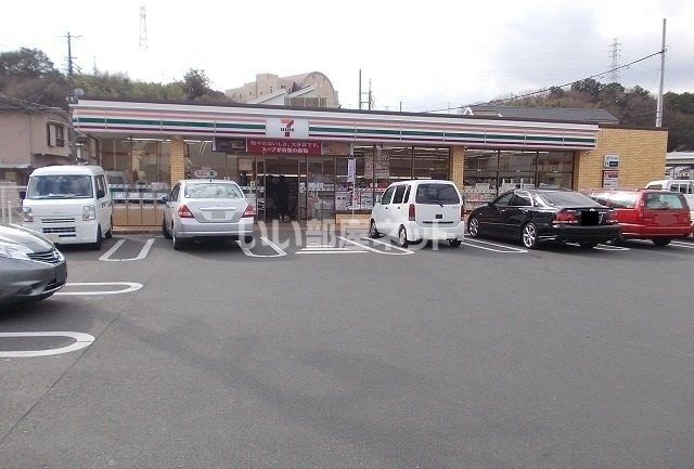 コンビニ　セブンイレブン 小田原多古店（コンビニ）まで1306m