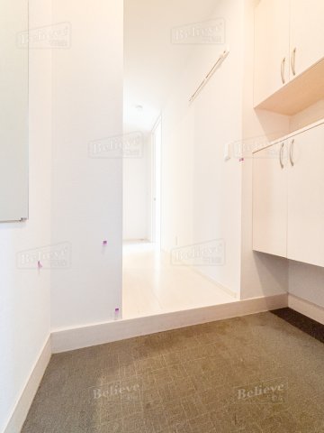 玄関　シューズボックス付きの玄関です☆