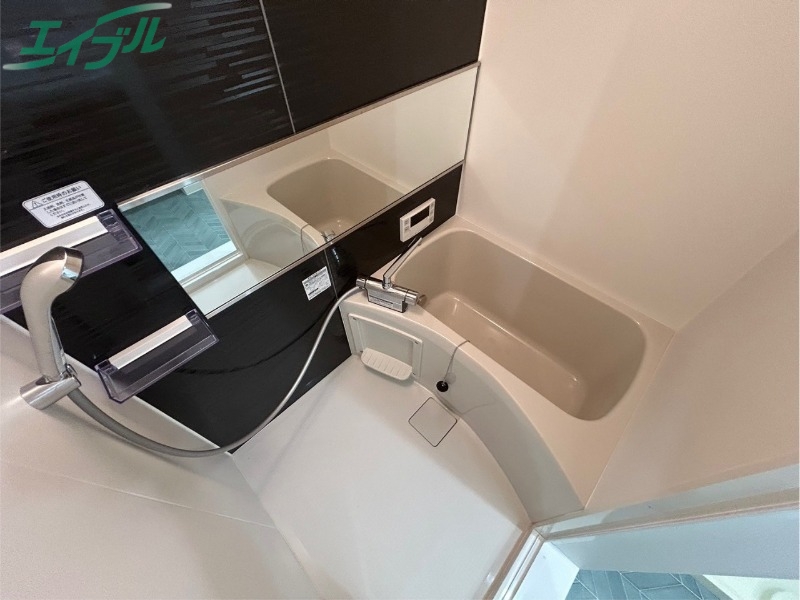 バス・シャワールーム　同型参考写真