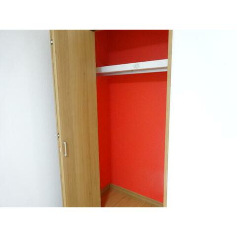 収納　ハンガーラック付きで楽々収納♪