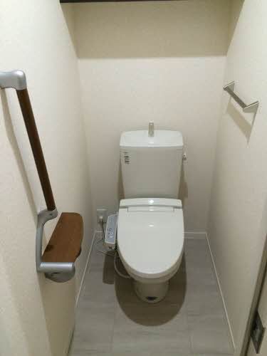 トイレ　保温洗浄機能付き♪