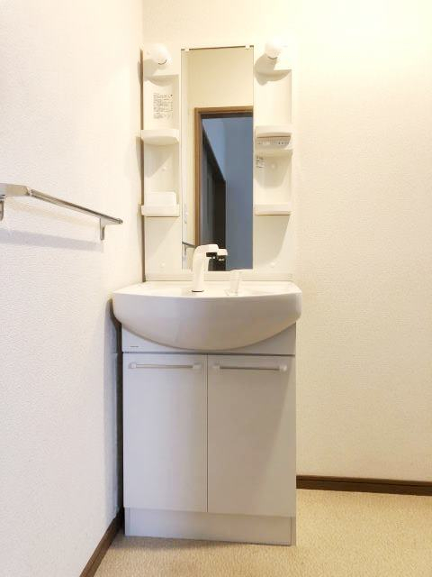 洗面設備　同仕様