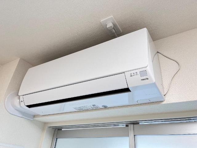 玄関　階段（イメージ）