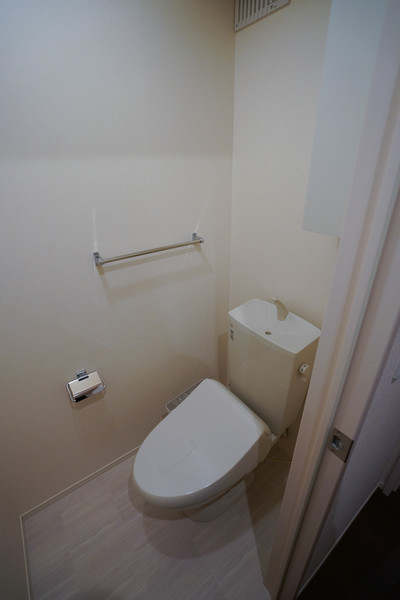 トイレ　同じ建物の別なお部屋