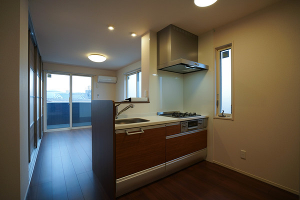 キッチン　同じ建物の別なお部屋
