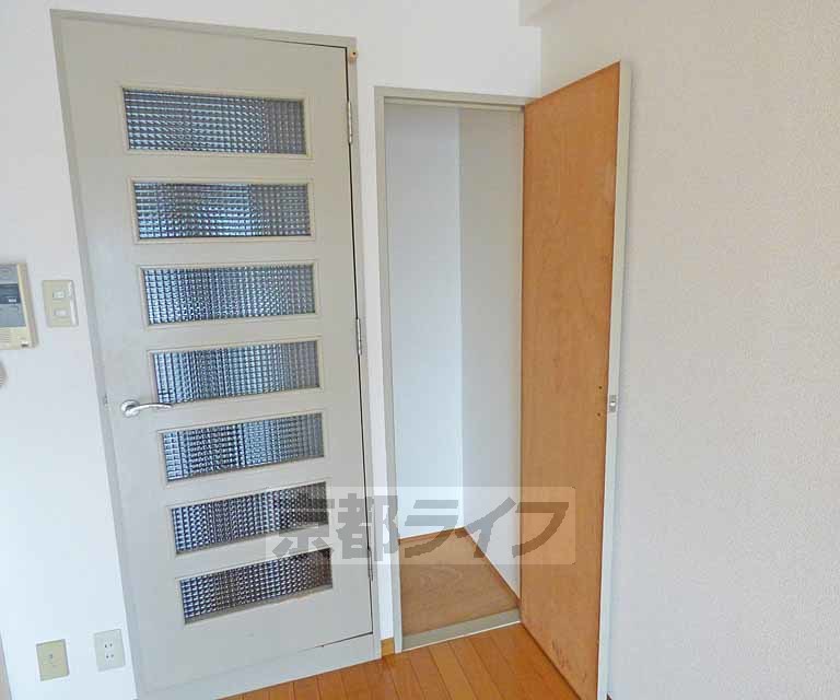 収納　広々とした収納です。