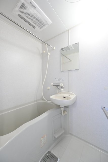 バス・シャワールーム　日々の疲れを癒すお風呂付です