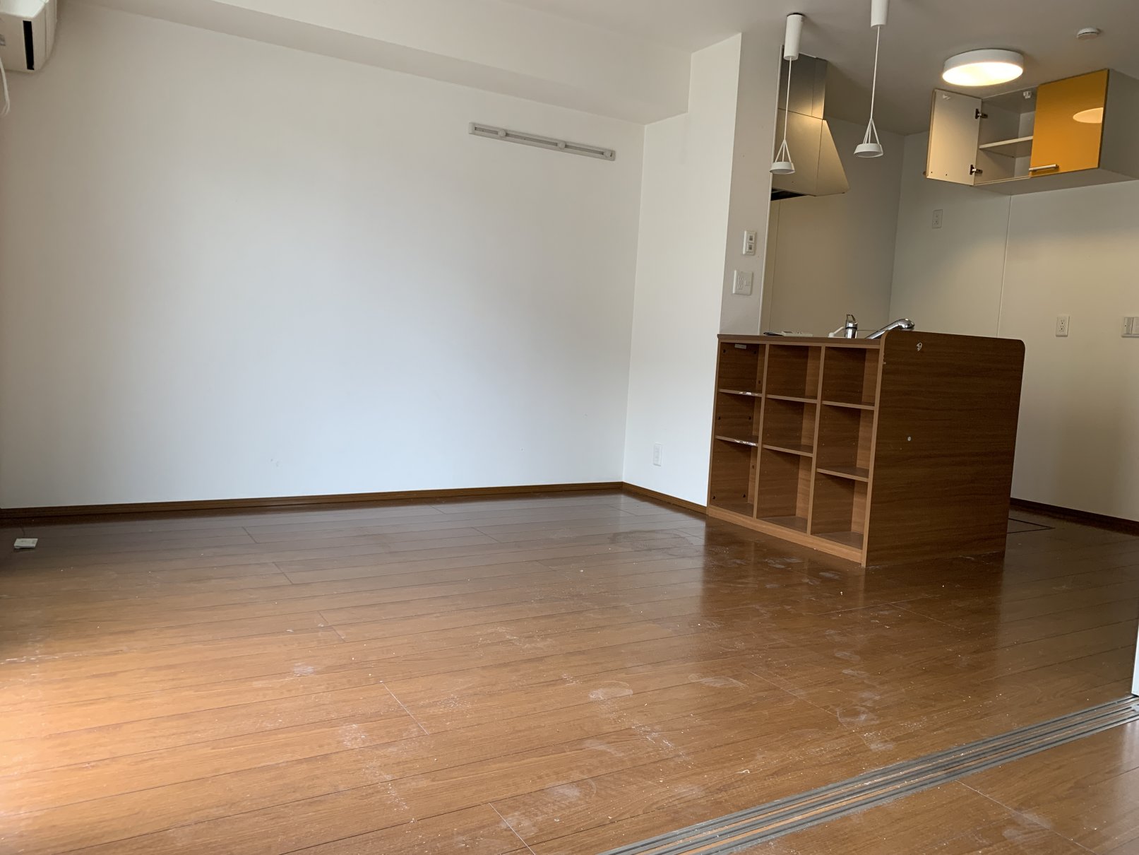 居室・リビング　南向きの明るいリビング