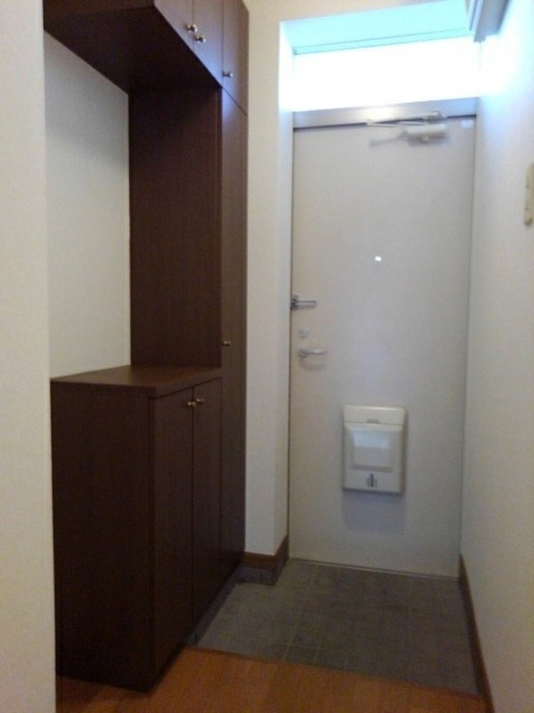 玄関　図面と現状に相違がある場合には現状を優先