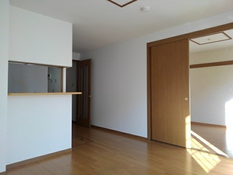 居室・リビング　図面と現状に相違がある場合には現状を優先