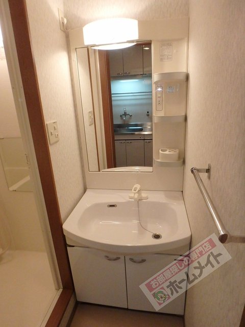 洗面設備　独立洗面台です♪