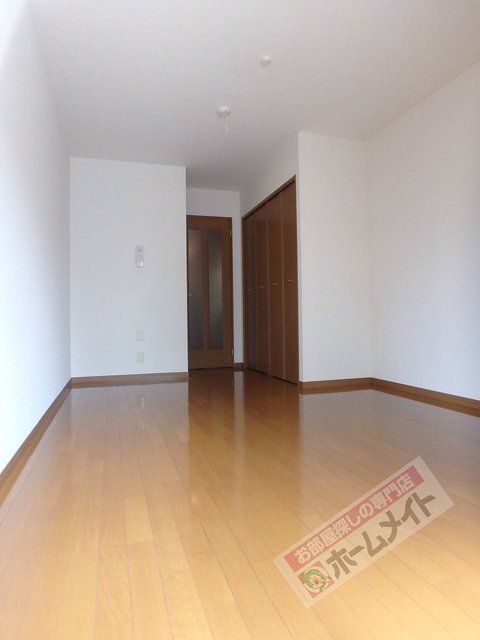 居室・リビング　陽当たりも良い素敵なお部屋です♪