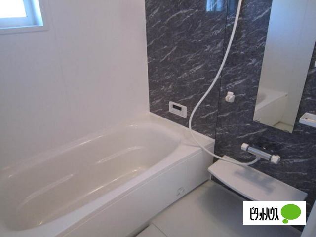バス・シャワールーム　別室写真です