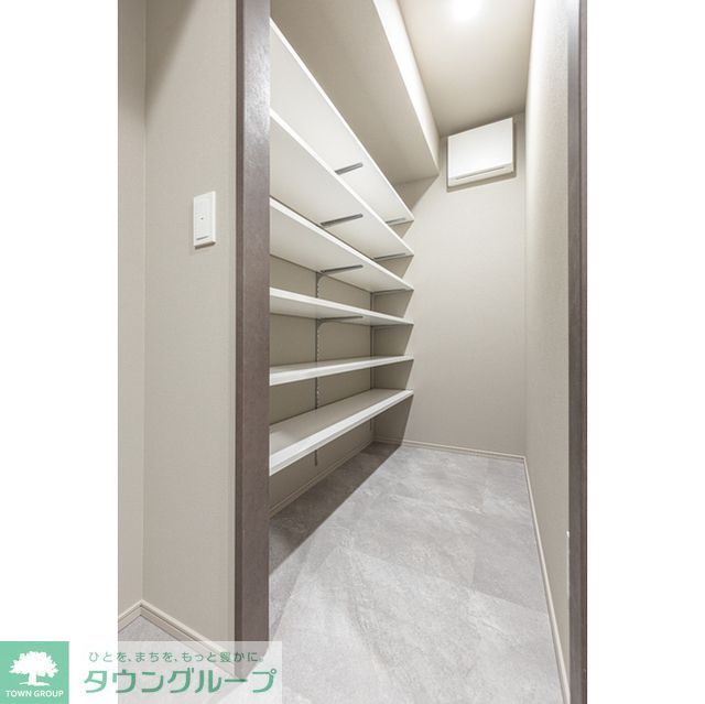 玄関　シューズインクローゼット