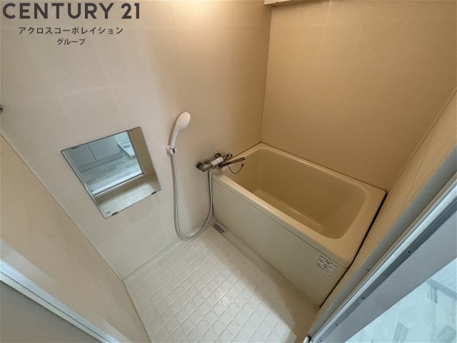 バス・シャワールーム　シンプルで機能的なユニットバス♪