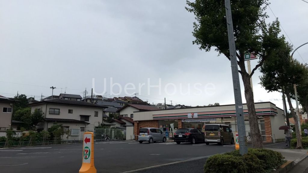 コンビニ　セブンイレブン町田鶴川街道金井町店（コンビニ）まで280m