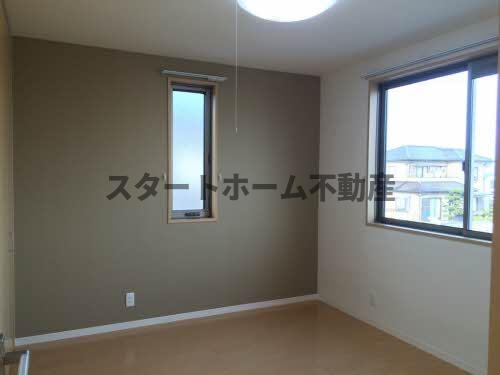 その他部屋・スペース　落ち着いて過ごせるお部屋なので、寝室にいかがでしょうか