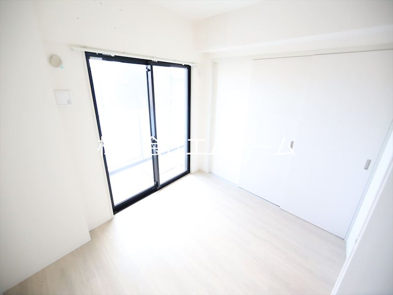 その他部屋・スペース　洋室5.2帖　ウォークインクローゼット（収納充実しています。