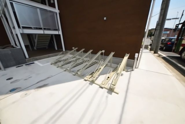 その他共有部分　敷地内に駐輪場完備してます