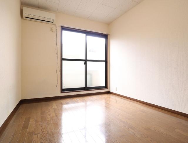 居室・リビング　居室　※同物件・同仕様画像