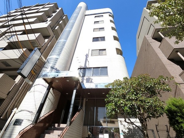 建物外観　１９９０年３月築です