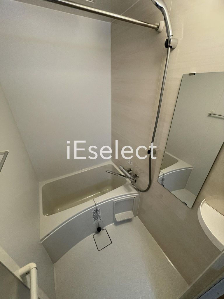 バス・シャワールーム　浴室乾燥機付きのバスルーム★