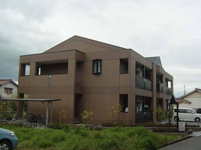 エントランス　外観写真（昼）