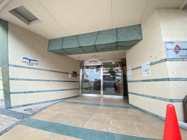 エントランス　セレニテ日本橋　エントランス