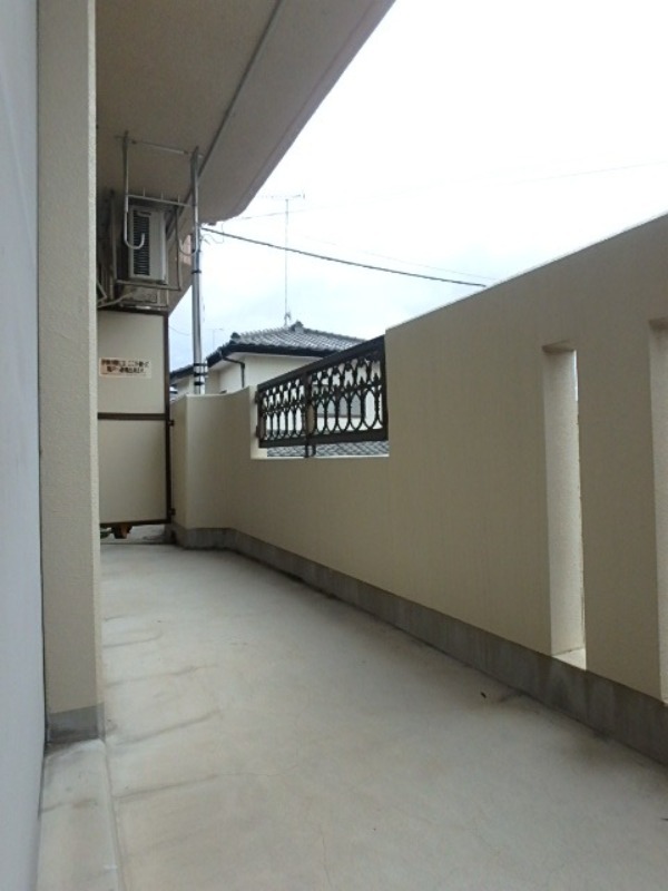 バルコニー　図面と現状に相違がある場合には現状を優先