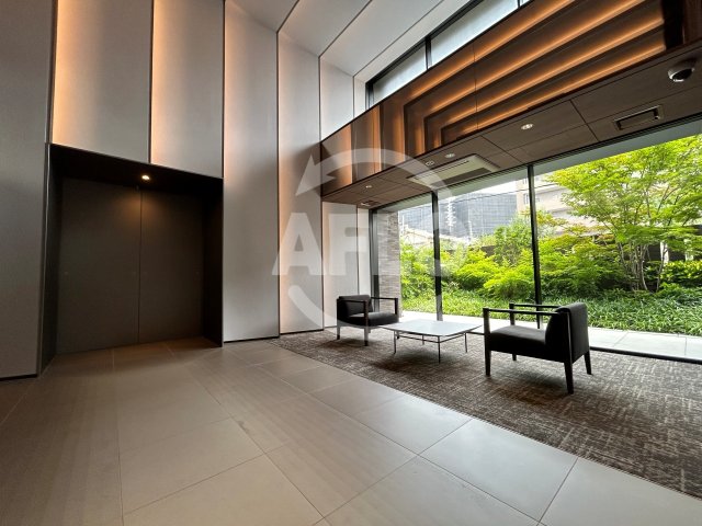 ロビー　スプランディッド京橋EAST　ロビー