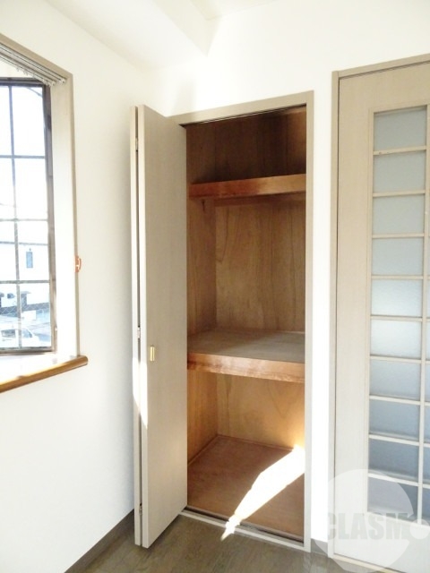 収納　洋室収納