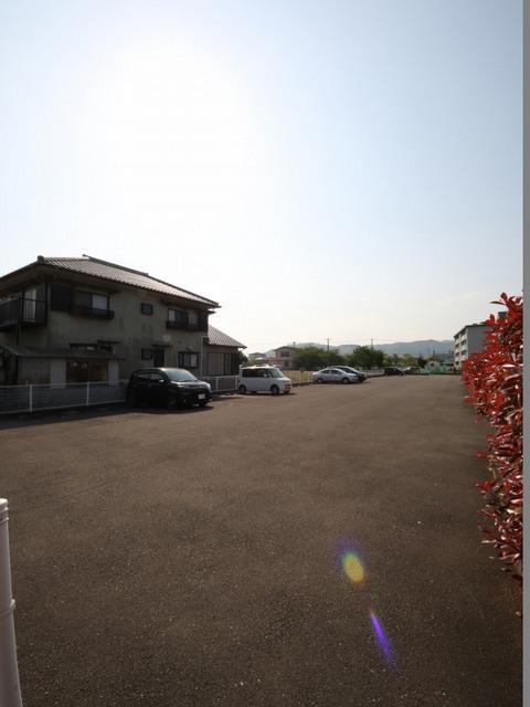 トイレ　駐車場